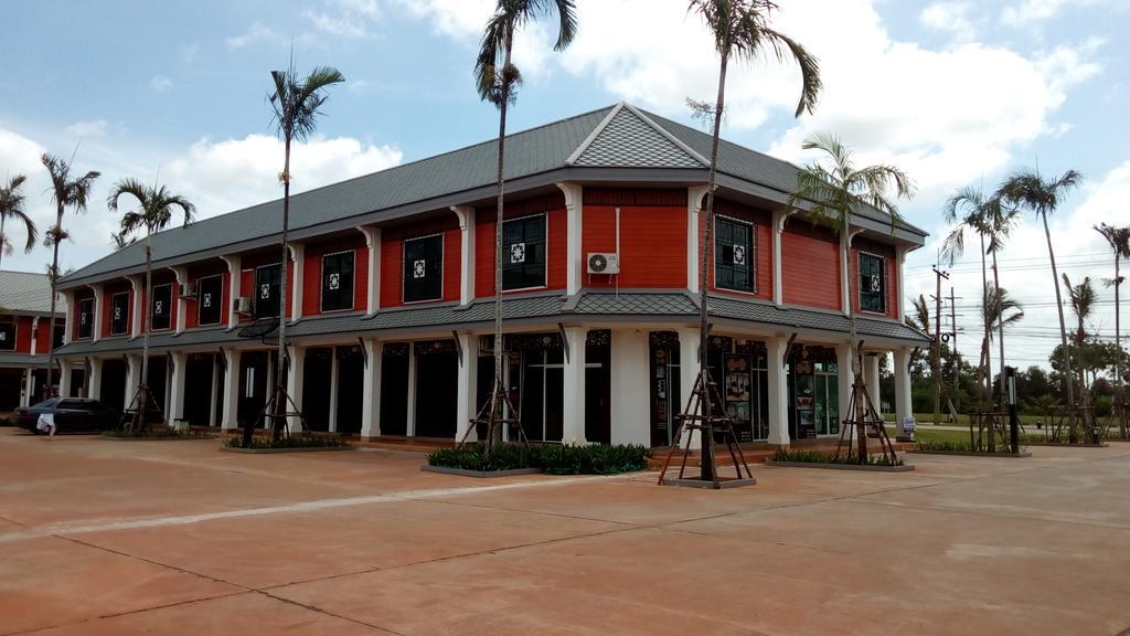 Suratthani Airport Campsite Surat Thani Exterior photo